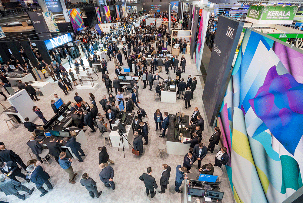 Výstavná hala 2 počas medzinárodného veľtrhu informačných technológií CeBIT 2016 v nemeckom Hannoveri.